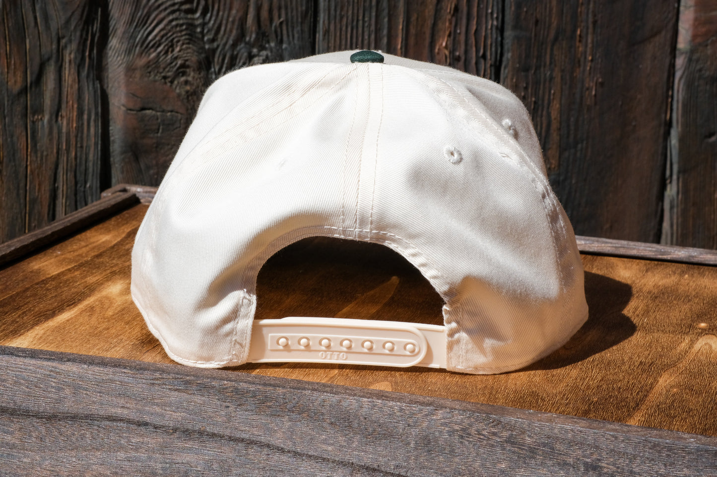 Adirondack Mountains Vintage Style Trucker Snapback Cap